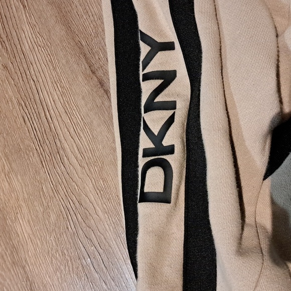 DKNY Cream Pullover with Black Accents - Picture 3 of 4